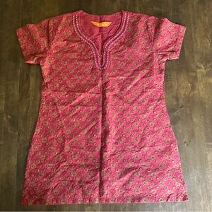 La Fille 28 Womens Tunic Top Tee‎ Embroidered Beaded Floral Red Short Sleeve